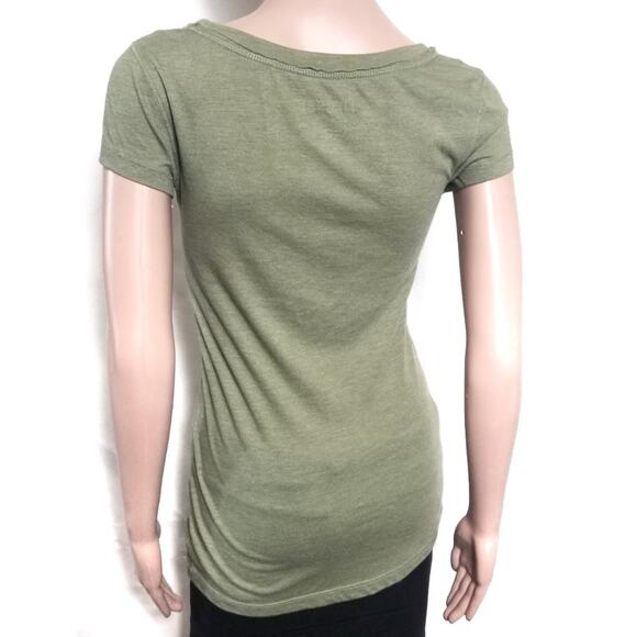 Decree | Olive Lace Pocket Tee - Picture 2 of 5